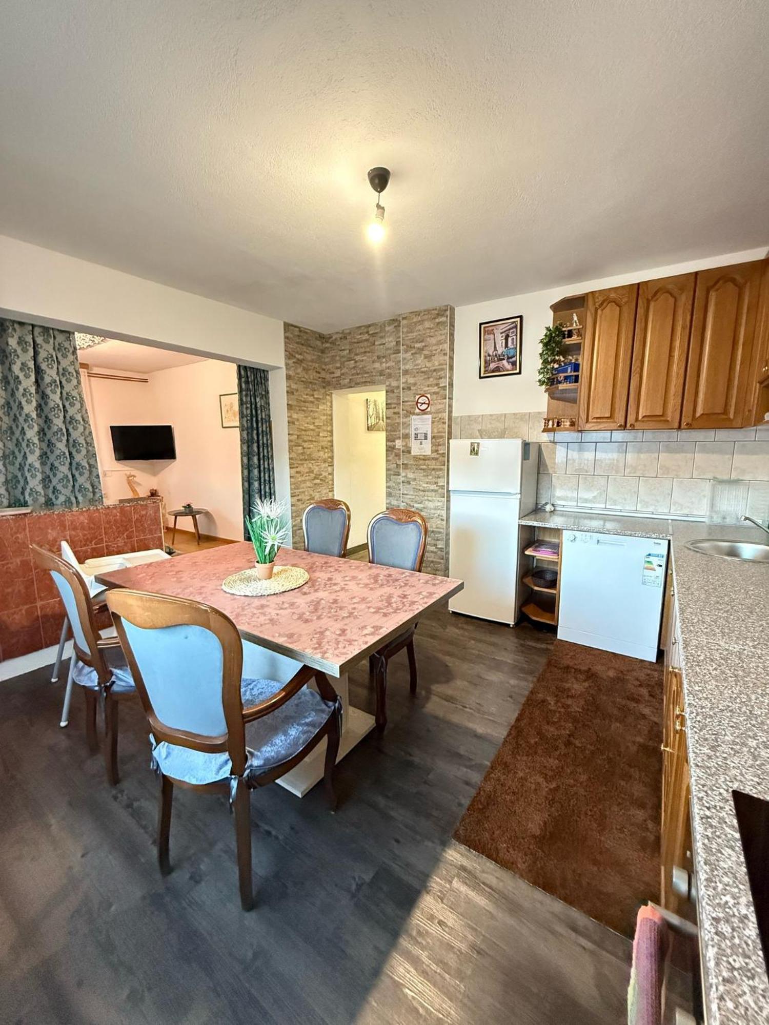 Apartments Marija Vrelo Korenicko Ngoại thất bức ảnh